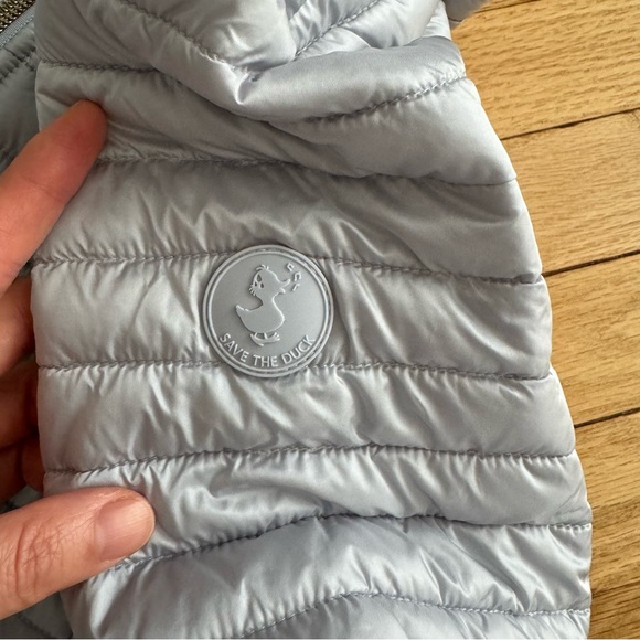 Like new Save the Duck Alexis lightweight puffer jacket in silver blue - Picture 16 of 16
